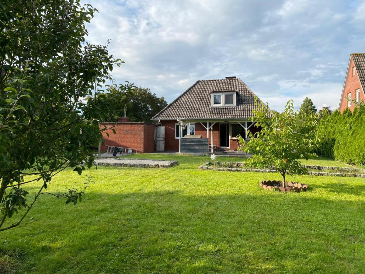 Ferienhaus Sieglinde Mit Deichblick Emden Exterior photo