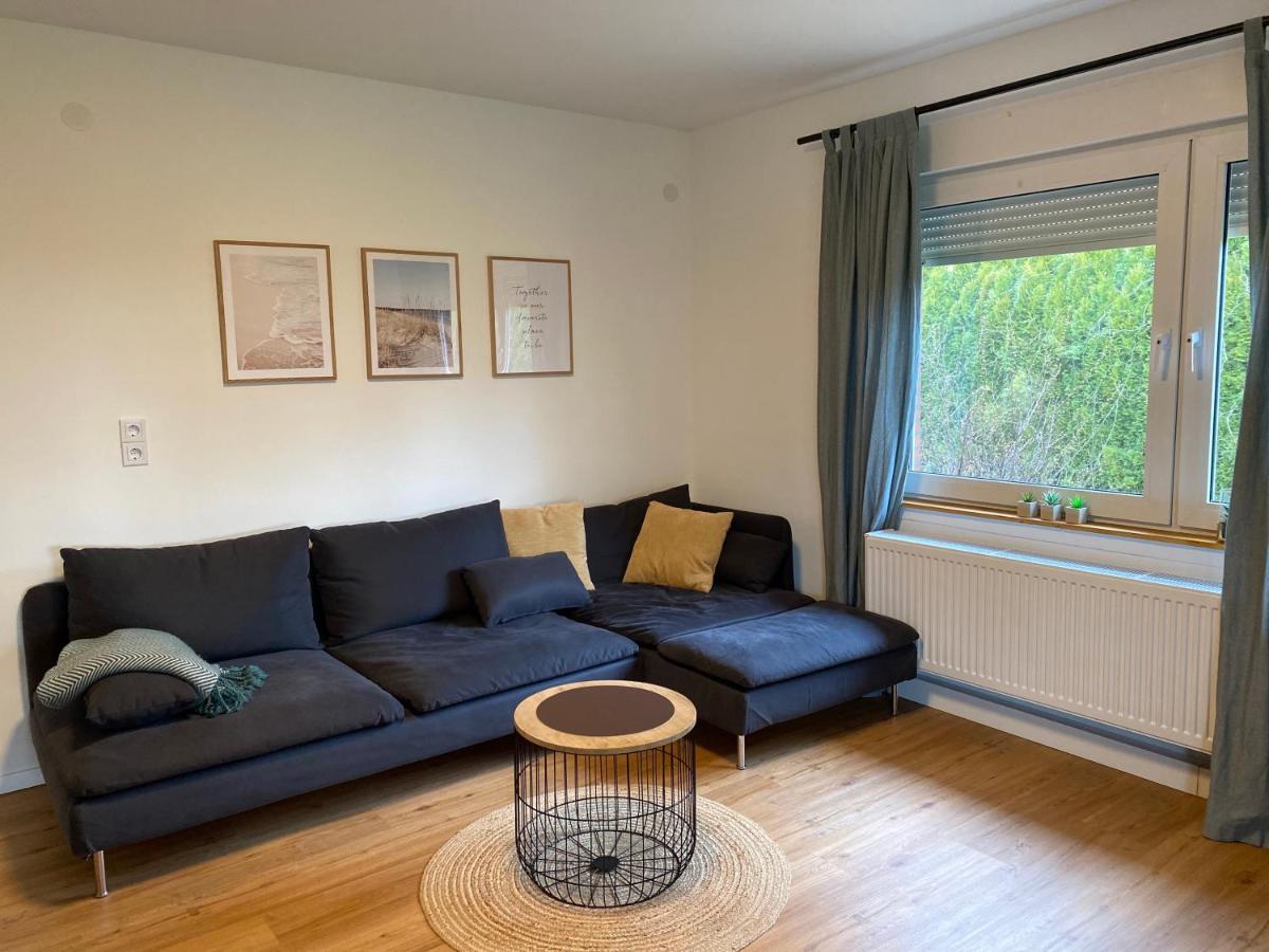 Ferienhaus Sieglinde Mit Deichblick Emden Exterior photo